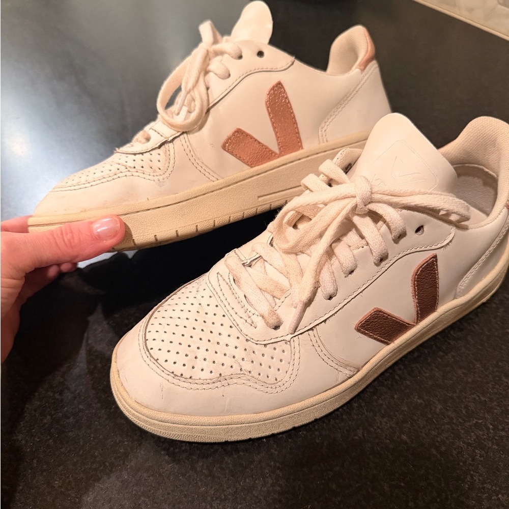Veja White Sneakers with Rose gold Details 37 7
